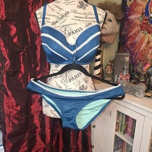 Shade & Shore Teal Bikini Top